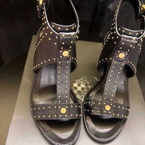 Vince Camuto Womens Faunie- Black